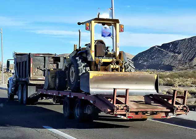 Why Choose Los Angeles Hauling Service Over Other Heavy Equipment Shipping Companies?